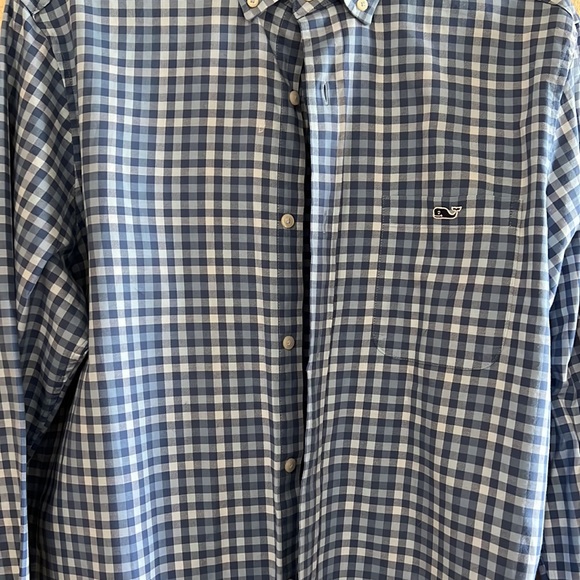 Vineyard Vine Button Down Size Medium - Picture 2 of 5